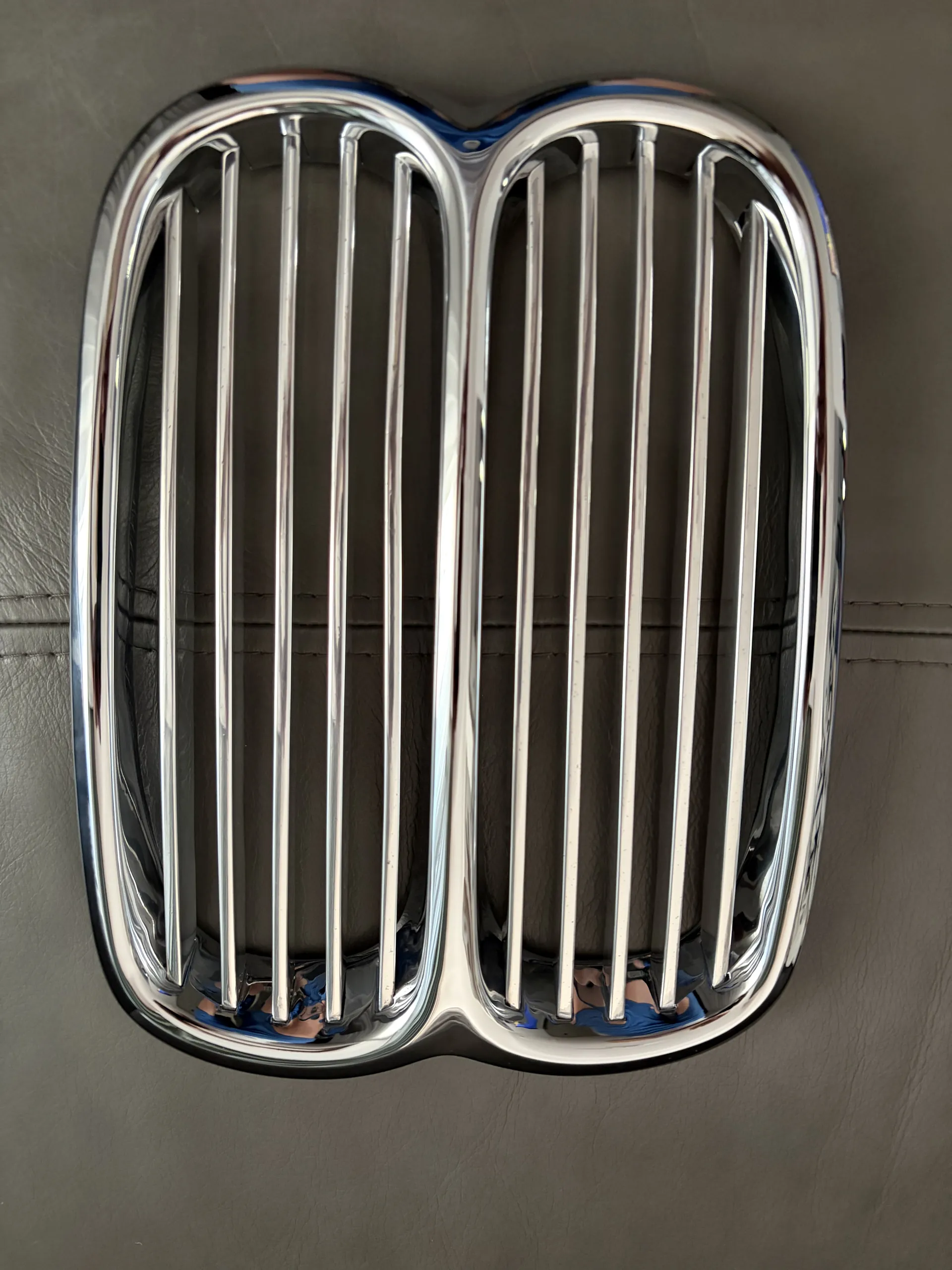 Restored BMW central kidney grille — view 1