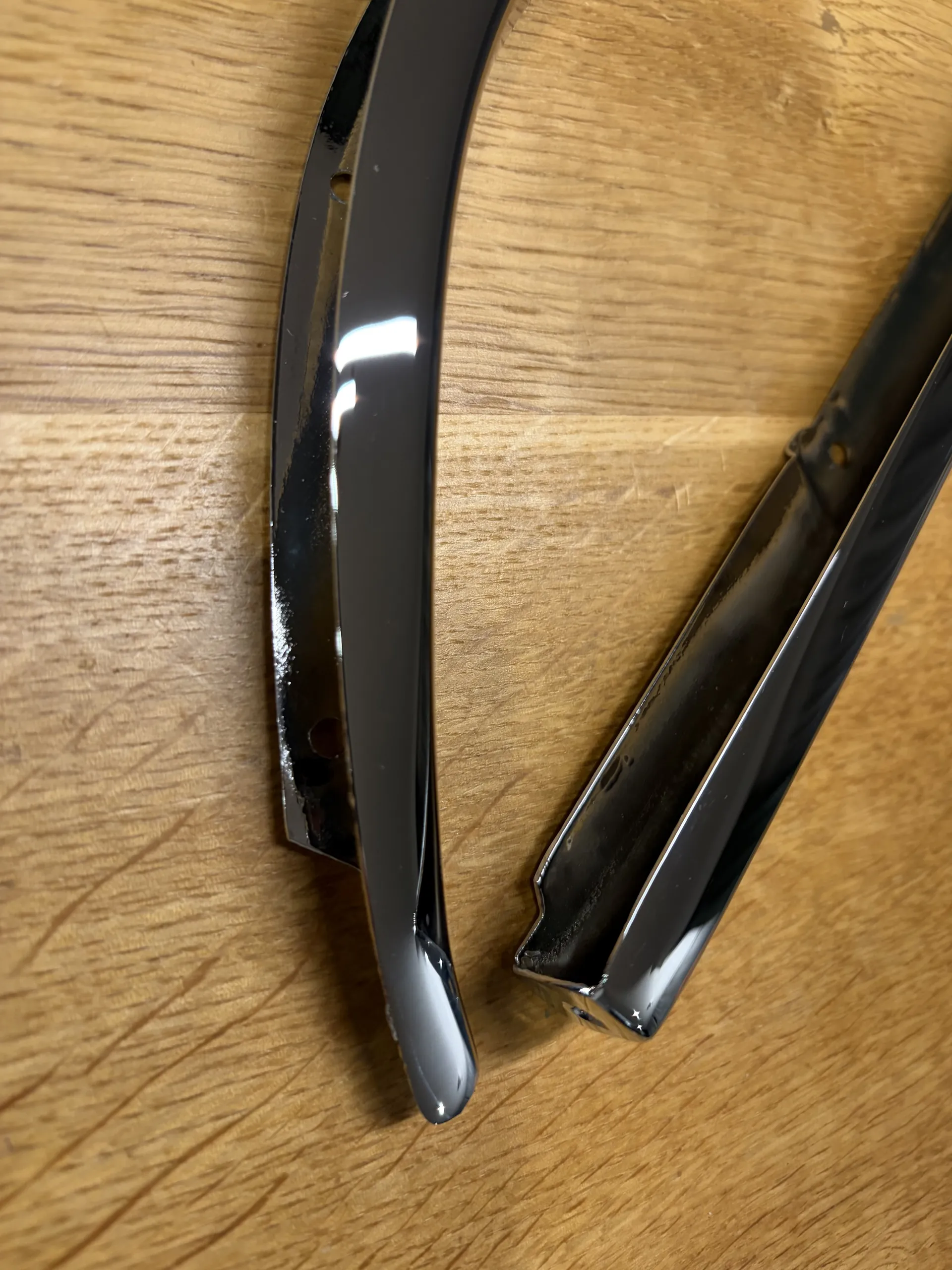 Restored BMW lower rear side-window trim — view 10